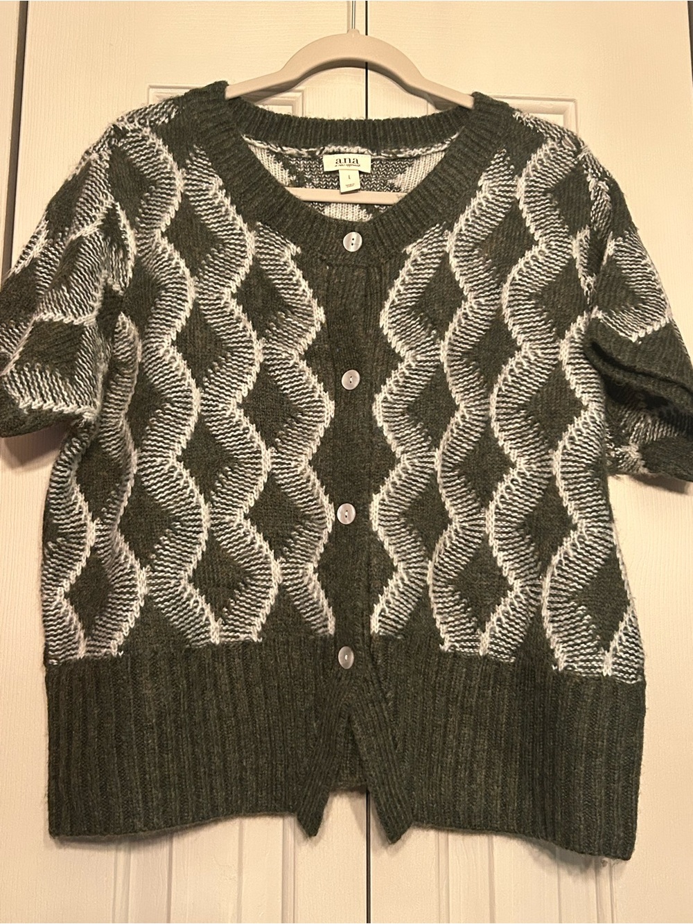 a.n.a Grey and Cream Short-Sleeve Patterned Cardigan Sweater NWOT